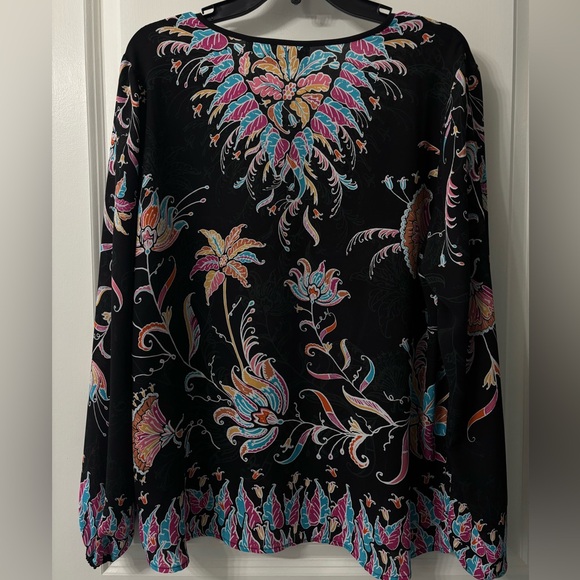 Bob Mackie Wearable long sleeve top size Large - Picture 3 of 8